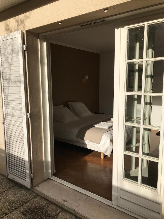 Une Nuit Sur Loire Treves-Cunault Exterior photo