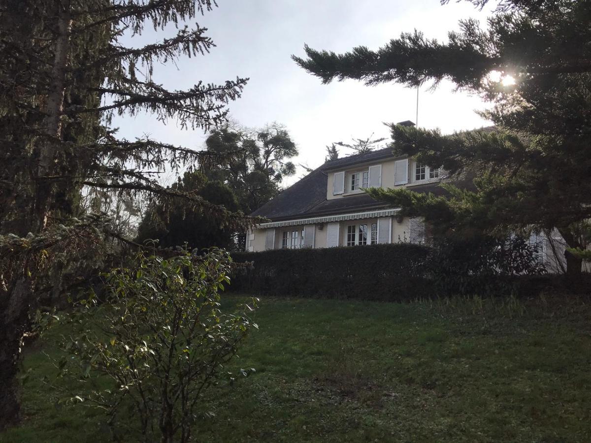 Une Nuit Sur Loire Treves-Cunault Exterior photo